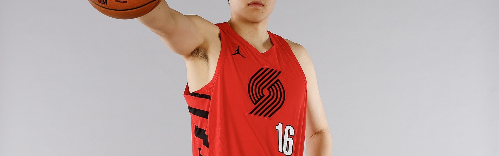 kaiyun sports-美媒记者解释杨瀚森大个子排名第25：坚定看好他的潜力与独特吸引力